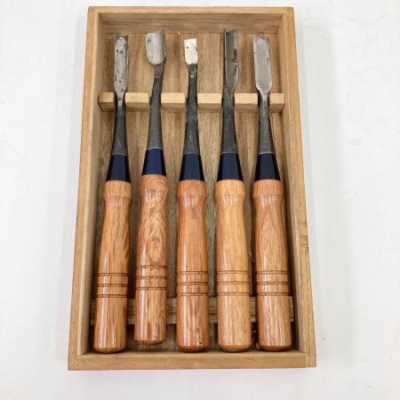   金剛丸 鑿 ５本組 ノミ 木箱入 現状渡し