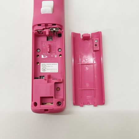  Nintendo ニンテンドウ Wiiリモコンプラス ピーチ ヨッシー セット RVL-A-PNPC RVL-A-PNWC 現状渡し