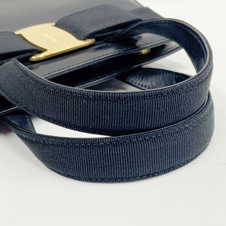  Salvatore Ferragamo サルヴァトーレフェラガモ ヴァラリボン 2Wayバッグ ハンドバッグ BA-214178 ブラック