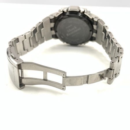  CASIO カシオ Gショック  ボーイズ ソーラー電波クォーツ  GMW-B5000 シルバー 現状渡し 