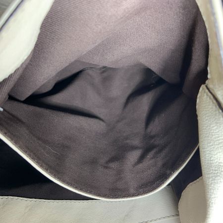  Chloe クロエ ワンショルダー ホースチャーム付き ショルダーバッグ　 アイボリー