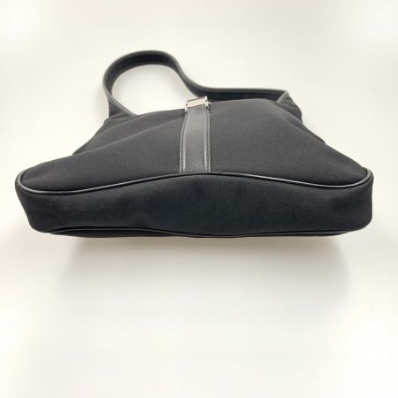  Salvatore Ferragamo サルヴァトーレフェラガモ ワンショルダーバッグ AU-21 0735 ブラック