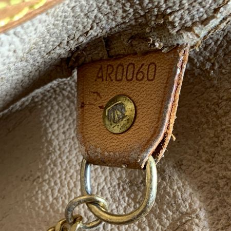  LOUIS VUITTON ルイヴィトン モノグラム バケットPM ショルダーバッグ  M42238 ブラウン