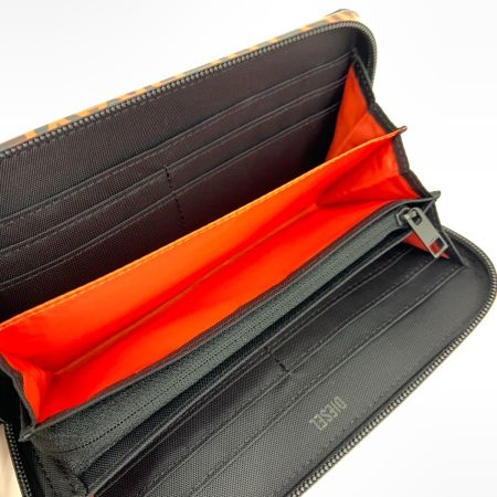  DIESEL ディーゼル ラウンドファスナー 長財布 6267 ブラック x レッド