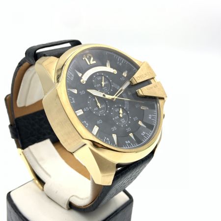  DIESEL ディーゼル MEGA CHIEF メガチーフ クォーツ腕時計 DZ4344 ゴールド x ブラック