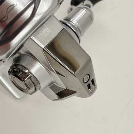 SHIMANO シマノ STRADIC 23 ストラディック C2000S スピニングリール 045782