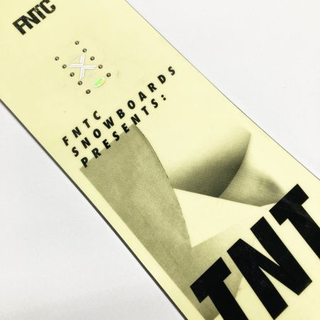  FNTC ファナティック TNT FANATIC 19-20モデル スノーボード 147cm アイボリー