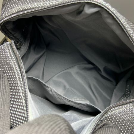  BVLGARI ブルガリ 化粧ポーチ メイクポーチ 小物入れ  グレー