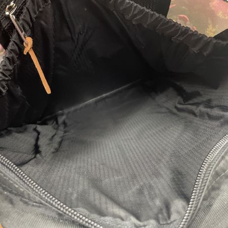  GREGORY グレゴリ FLASH DAY アウトドア デイパック 16L 896020511 ブラック×カーキ