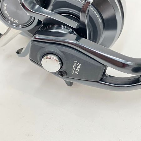  SHIMANO シマノ OCEA JIGGER 19オシアジガー F カスタム 2000NRHG 右 04004 両軸リール