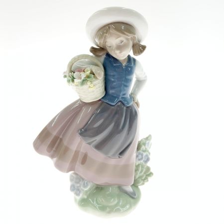  LLADRO リヤドロ 甘い花の香り フィギュリン 置物 陶器人形 女の子 