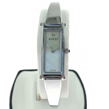  GUCCI グッチ シェル 文字盤 クォーツ腕時計 1500L シルバー x ホワイト