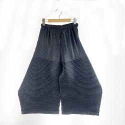 〇〇 ISSEY MIYAKE イッセイミヤケ レディース パンツ ワイドパンツ サイズ表記無 MI53FF331 ブラック Aランク