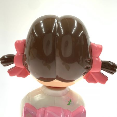   不二家のペコちゃん人形 首ふり 着物人形 白 きもの 置物 フィギュア ホワイト