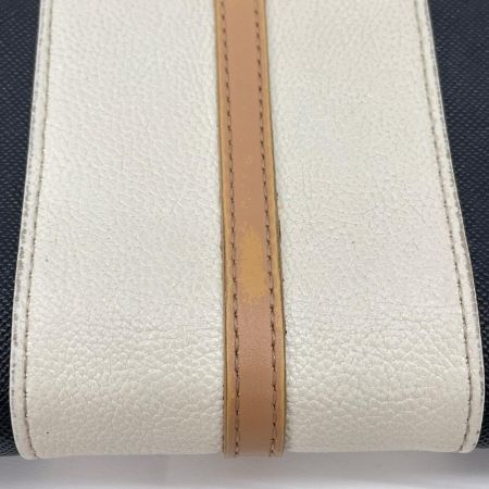 MARY QUANT マリークワント ラウンドファスナー長財布 バイカラー ベルト風デザイン ブラック×ホワイト