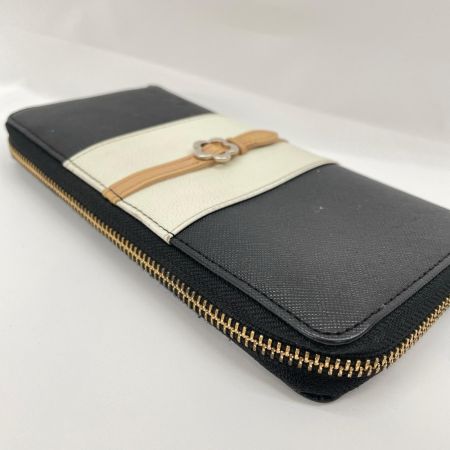 MARY QUANT マリークワント ラウンドファスナー長財布 バイカラー ベルト風デザイン ブラック×ホワイト