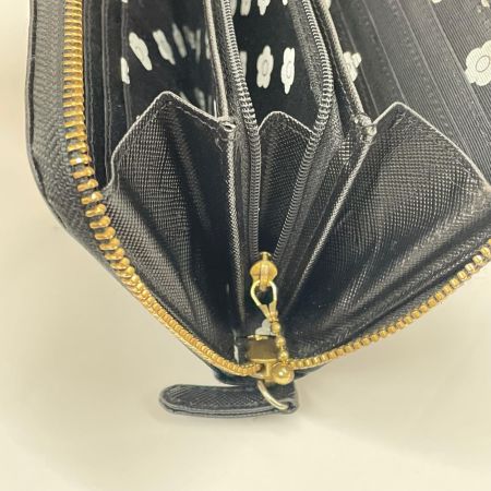 MARY QUANT マリークワント ラウンドファスナー長財布 バイカラー ベルト風デザイン ブラック×ホワイト