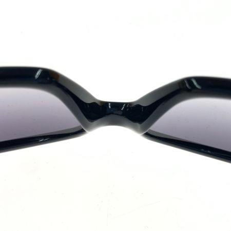  FENDI フェンディ サングラス 56□15 130 FS383 ブラック x ホワイト