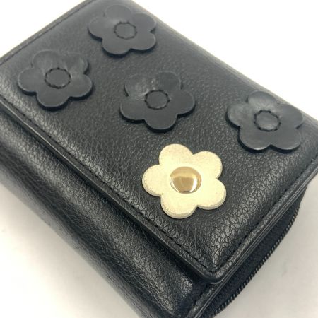  MARY QUANT マリークワント フーリーデイジーパッチ ミニウォレット 三つ折り財布 ブラック x ホワイト
