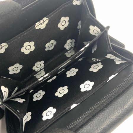  MARY QUANT マリークワント フーリーデイジーパッチ ミニウォレット 三つ折り財布 ブラック x ホワイト