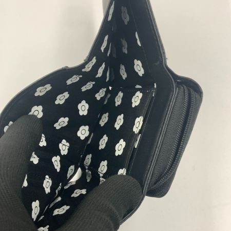  MARY QUANT マリークワント フーリーデイジーパッチ ミニウォレット 三つ折り財布 ブラック x ホワイト