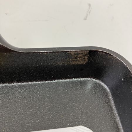  LODGE Seasoned 鋳鉄 ベーキングパン 15.5 x 10.5インチ BW15BP 未使用品