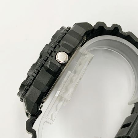  CASIO カシオ スタンダード ソーラー 腕時計 MRW-S300H ブラック x レッド