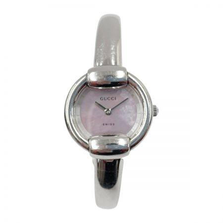  GUCCI グッチ バングルウォッチ ピンクシェル クォーツ腕時計　 1400L シルバー