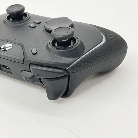  Razer レイザー Wolverine V2 Chroma XBOX コントローラー RZ06-04010100-R3M1