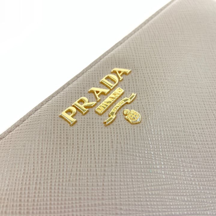 PRADA プラダ サフィアーノレザー 財布 ラウンドファスナー 長財布