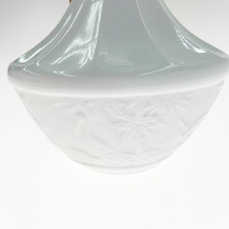 【北海道内限定発送】 NIKKA WHISKY ニッカウイスキー 鶴 ウィスキー 750ml 43% 陶器ボトル ホワイト 未開栓