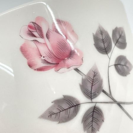 ROYAL DOULTON ロイヤルドルトン PILLAR ROSE カップ&ソーサー&ケーキプレート(トリオ) 廃版