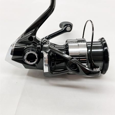  SHIMANO シマノ Vanquish 23 ヴァンキッシュ C3000MHG 045317 スピニングリール