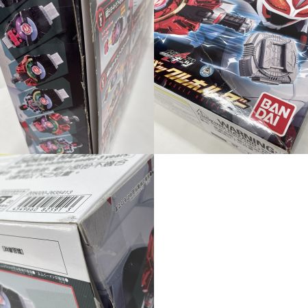  BANDAI バンダイ 仮面ライダーギーツ DXデザイアドライバー+仮面ライダータイクーンコアID