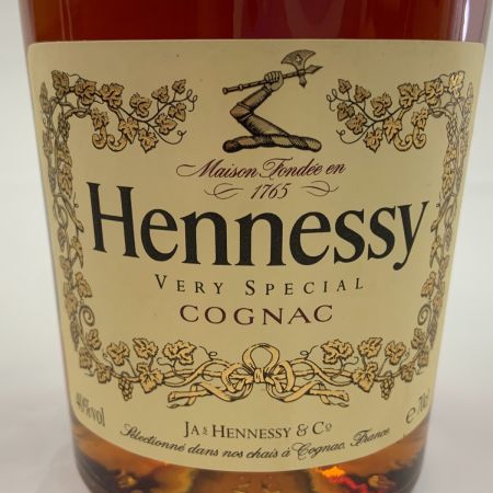 Hennessy Very Special コニャック Hennessy Very Special Cognac Limited Edition Gold Bottle