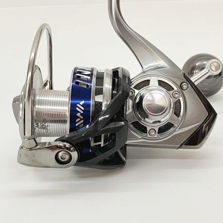  DAIWA ダイワ SALTIGA 5000 10 ソルティガ 5000 059507 スピニングリール