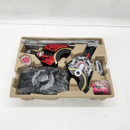   仮面ライダーギーツ DXデザイアドライバー 変身ベルト 仮面ライダータイクーン コアID