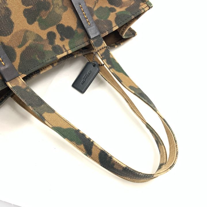 美品✨️コーチ　トートバッグ　キャンバス　レキシー　カモフラ　恐竜　26895 コーチ COACH レキシー トートバッグ 42 キャンバス かばん 迷彩柄