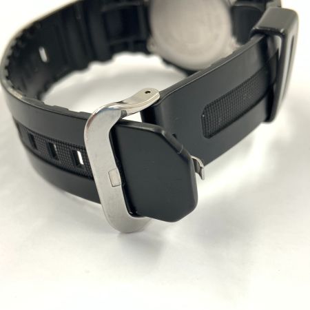  CASIO カシオ G-SHOCK ジーショック 電波タフソーラー AWG-101F ブラック x レッド