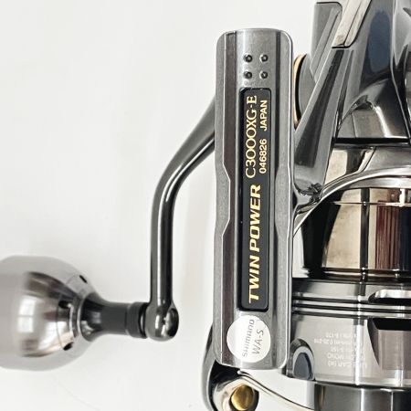  SHIMANO シマノ TWIN POWER 24 ツインパワー C3000XG 純正ノブ付 046826 スピニングリール