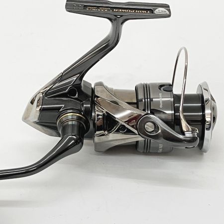  SHIMANO シマノ TWIN POWER 24 ツインパワー C3000XG 純正ノブ付 046826 スピニングリール