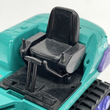  KOMATSU ミニパワーショベル 1:30スケール