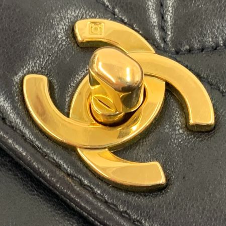  CHANEL シャネル マトラッセ ダイアナフラップ ラムスキン チェーンショルダーバッグ　 ブラック