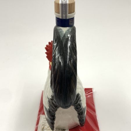 【北海道内限定発送】 ROYAL サントリーローヤル 干支 ボトル 酉歳 鶏 陶器 ウィスキー 600ml 43% 未開栓