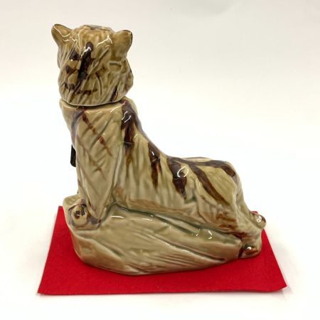 【北海道内限定発送】 OLD サントリーオールド 干支ボトル 寅歳 ウィスキー 特級 700ml 43% 未開栓