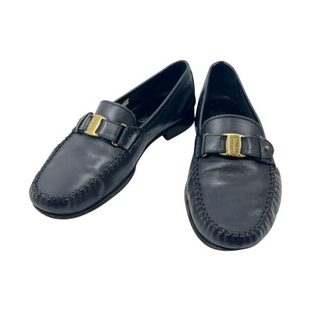  Salvatore Ferragamo サルヴァトーレフェラガモ ヴァラ ローファー 革靴 シューズ 表記サイズ 7 1/2  ブラック 現状渡し 