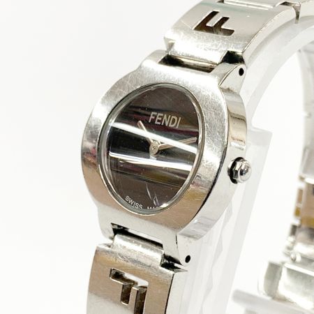  FENDI フェンディ クォーツ 2針 アナログ 腕時計 3050L シルバー x ブラック
