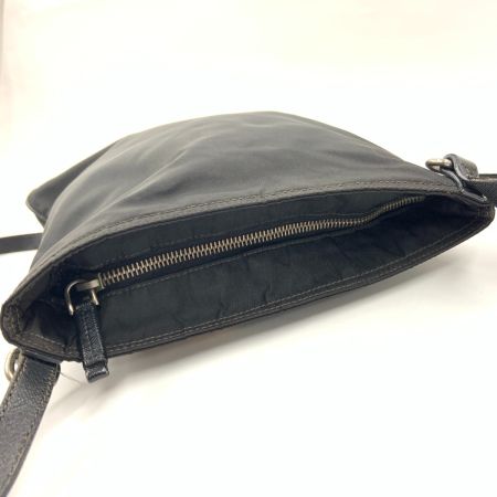  PRADA プラダ フラワー 刺繍 ナイロン 斜め掛け ショルダーバッグ ブラック