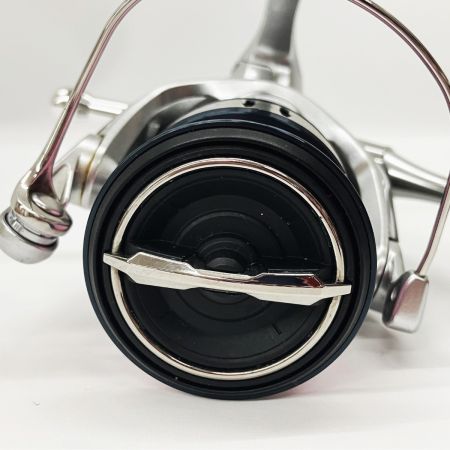  SHIMANO シマノ STRADIC 19 ストラディック C3000HG 04019 スピニングリール