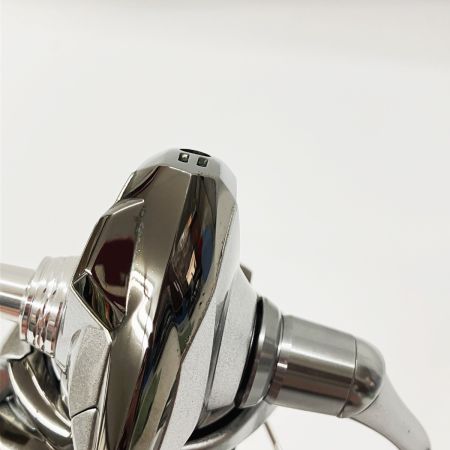  SHIMANO シマノ STRADIC 19 ストラディック C3000HG 04019 スピニングリール